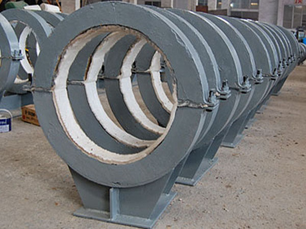 鋼套鋼隔熱(rè)固定管(guǎn)托